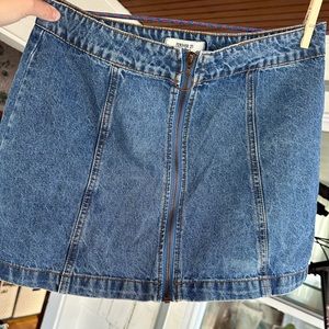 Jean mini skirt